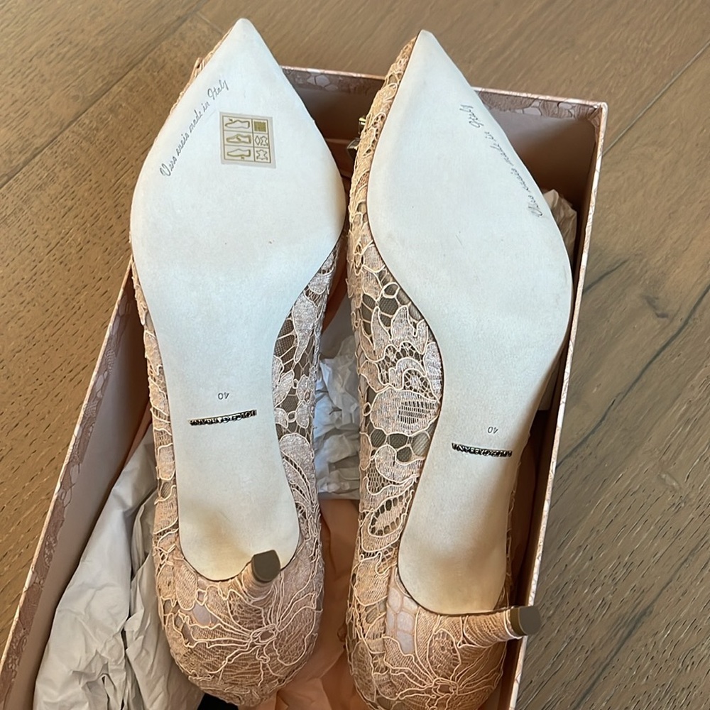 Dolce & Gabbana Bellucci  Beige Lace Heels with Crystal Embellishments - Picture 12 of 17